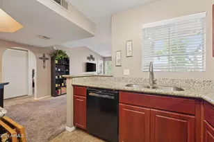 1880 E Morten Ave, Phoenix, AZ 85020 - Photo 11