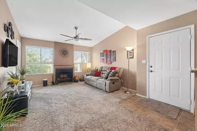 1880 E Morten Avenue #214, Phoenix, AZ 85020 - Photo 3