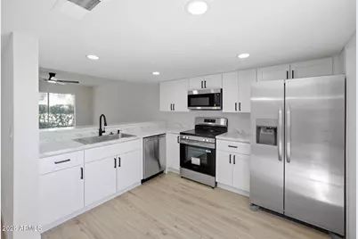 19601 N 7 Th Streets N #1093, Phoenix, AZ 85024 - Photo 3