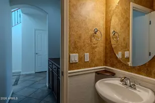 2051 E Carla Vista Dr, Chandler, AZ 85225 - Photo 23