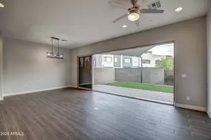 1979 W Desert Hollow Dr, Phoenix, AZ 85085 - Photo 13