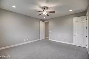 1979 W Desert Hollow Dr, Phoenix, AZ 85085 - Photo 27