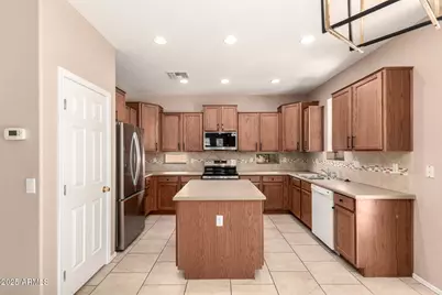 15204 W Westview Drive, Goodyear, AZ 85395 - Photo 13