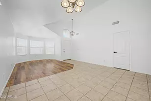 12570 W Desert Flower Rd, Avondale, AZ 85392 - Photo 5