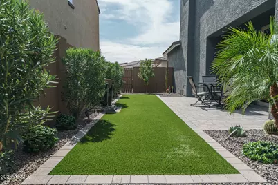 1939 W Lariat Lane, Phoenix, AZ 85085 - Photo 33