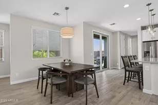 1939 W Lariat Ln, Phoenix, AZ 85085 - Photo 9