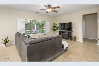 17760 W Ivy Lane, Surprise, AZ 85388 - Photo 11