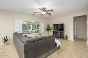 17760 W Ivy Ln, Surprise, AZ 85388 - Photo 11