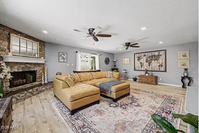3960 W Glenaire Drive, Phoenix, AZ 85053 - Photo 11
