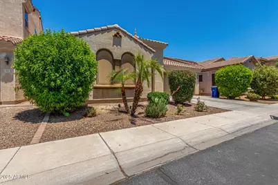 82 W Aster Drive, Chandler, AZ 85248 - Photo 3