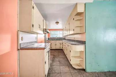 915 W Tamarisk Street, Phoenix, AZ 85041 - Photo 15