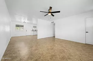 242 E Heather Ave, Gilbert, AZ 85234 - Photo 9