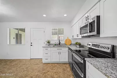 242 E Heather Avenue, Gilbert, AZ 85234 - Photo 7