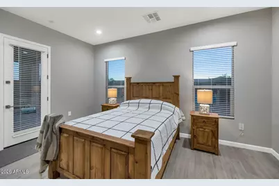 21926 N 61st Way, Phoenix, AZ 85054 - Photo 27