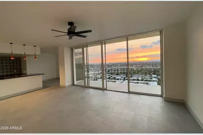 207 W Clarendon Avenue #Unit 22C, Phoenix, AZ 85013 - Photo 1