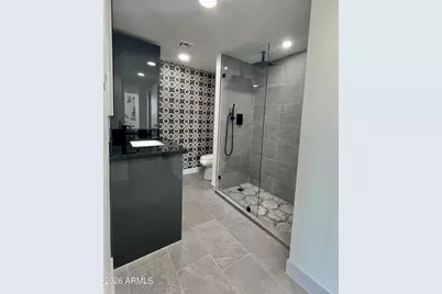 207 W Clarendon Avenue #Unit 22C, Phoenix, AZ 85013 - Photo 11