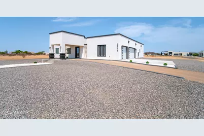 25778 W Peakview Road, Wittmann, AZ 85361 - Photo 3