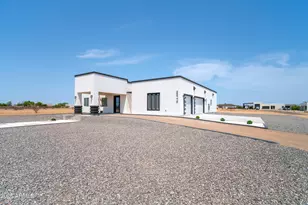 25778 W Peakview Rd, Wittmann, AZ 85361 - Photo 3