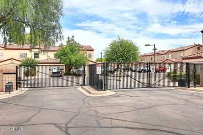 125 S 56th Street S #113, Mesa, AZ 85206 - Photo 3