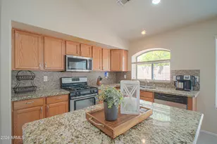 42539 W Bunker Dr, Maricopa, AZ 85138 - Photo 3