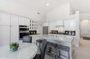 10335 E Verbena Ln, Scottsdale, AZ 85255 - Photo 11