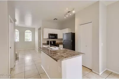 6616 W Johnson Street W, Phoenix, AZ 85043 - Photo 11