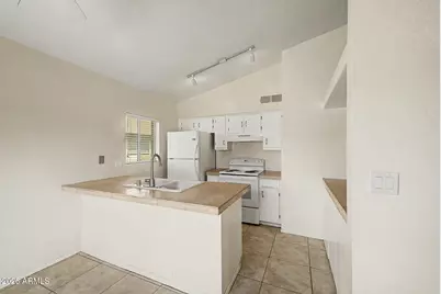 108 W Loma Vista Drive #102, Tempe, AZ 85282 - Photo 9