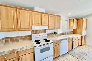 10960 N 67th Ave, Glendale, AZ 85304 - Photo 3