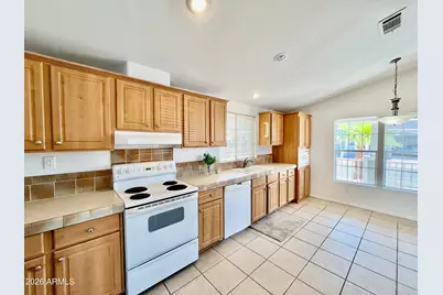 10960 N 67th Avenue #94, Glendale, AZ 85304 - Photo 5