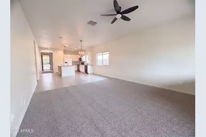 810 W Whistling Thorn Avenue, San Tan Valley, AZ 85140 - Photo 7