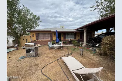1812 N 32nd Place, Phoenix, AZ 85008 - Photo 1