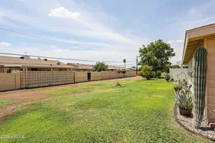 10319 W Clair Dr, Sun City, AZ 85351 - Photo 29