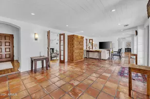 2102 Encanto Dr SW, Phoenix, AZ 85007 - Photo 9