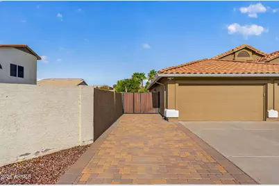 15470 N 87th Drive, Peoria, AZ 85382 - Photo 7