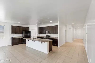 7123 S 34th Lane, Phoenix, AZ 85041 - Photo 9