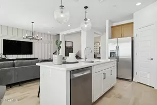 32628 N Smokeview Trl, Peoria, AZ 85383 - Photo 13