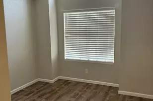 1839 E Secretariat Dr, Tempe, AZ 85284 - Photo 3