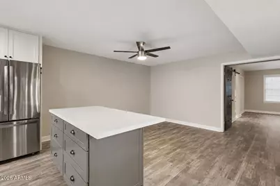 5836 W Winchcomb Drive, Glendale, AZ 85306 - Photo 15