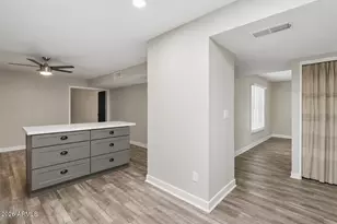 5836 W Winchcomb Dr, Glendale, AZ 85306 - Photo 13