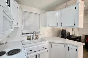111 S Greenfield Rd, Mesa, AZ 85206 - Photo 15