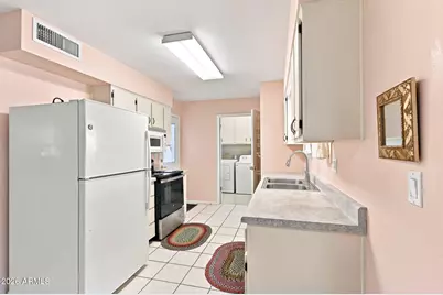 10510 W Bright Angel Circle, Sun City, AZ 85351 - Photo 13
