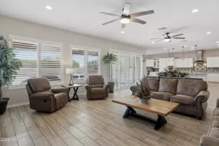 7551 W Saguaro Park Ln, Peoria, AZ 85383 - Photo 13