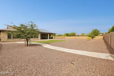 7551 W Saguaro Park Lane, Peoria, AZ 85383 - Photo 49
