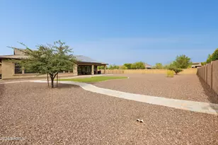 7551 W Saguaro Park Ln, Peoria, AZ 85383 - Photo 49