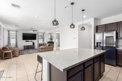 2404 S 124th Drive, Avondale, AZ 85323 - Photo 7