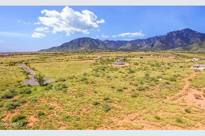 6777 E Roberto Loop #20, Hereford, AZ 85615 - Photo 5