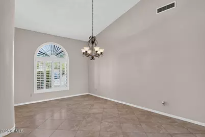 6091 W Rose Garden Lane, Glendale, AZ 85308 - Photo 11