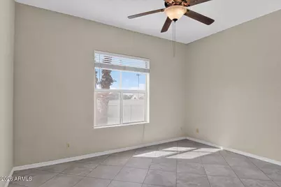 6091 W Rose Garden Lane, Glendale, AZ 85308 - Photo 17
