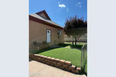 113 E Aspinwall Street, Winslow, AZ 86047 - Photo 1