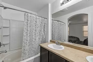 7809 W Palm Ln, Phoenix, AZ 85035 - Photo 41